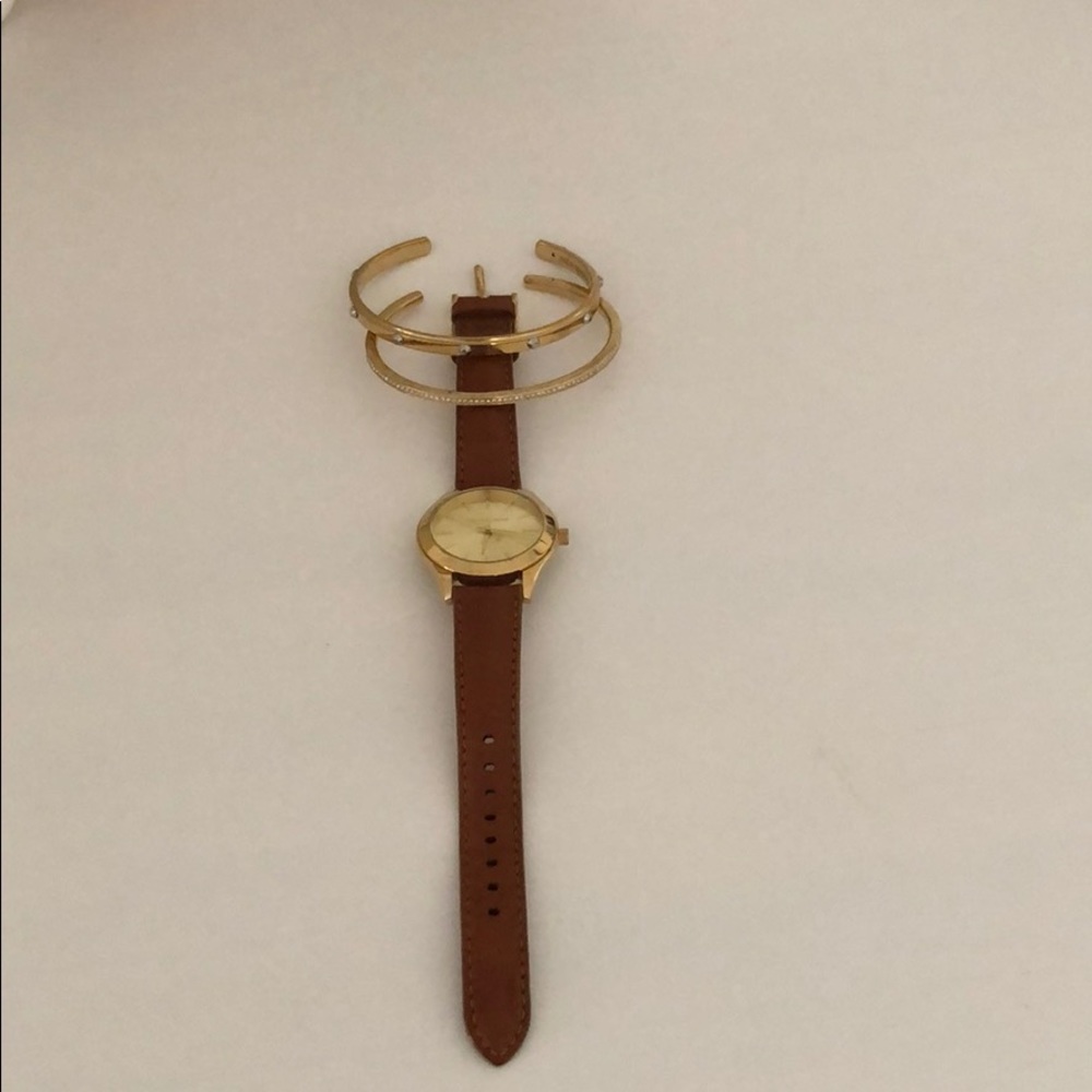 Bundle Michael Kors watch and bracelets